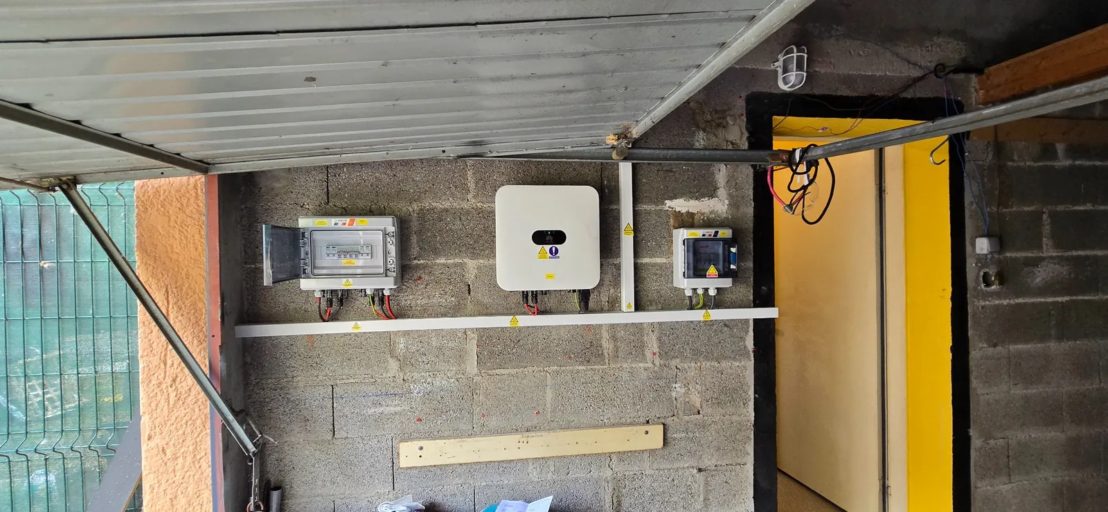 Installation panneaux photovoltaïques